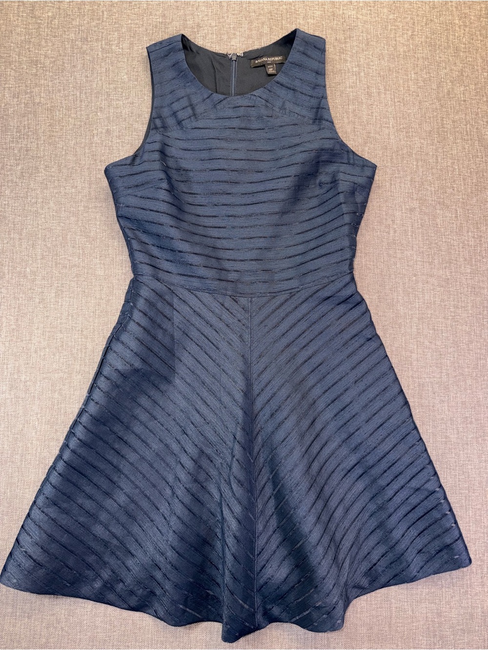 Banana Republic Women’s Navy Textured Fit & Flare Dress Size 0 Petite
